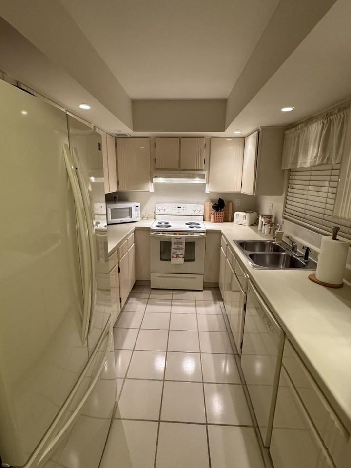 147 Deer Creek Blvd #402 - Photo 4 of 50