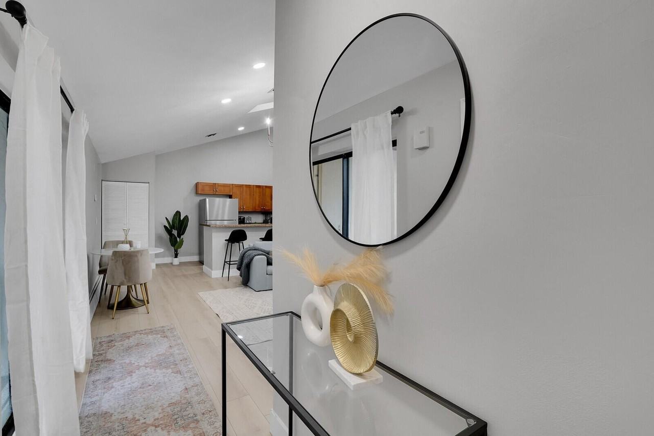 1251 Periwinkle Pl - Photo 3 of 19