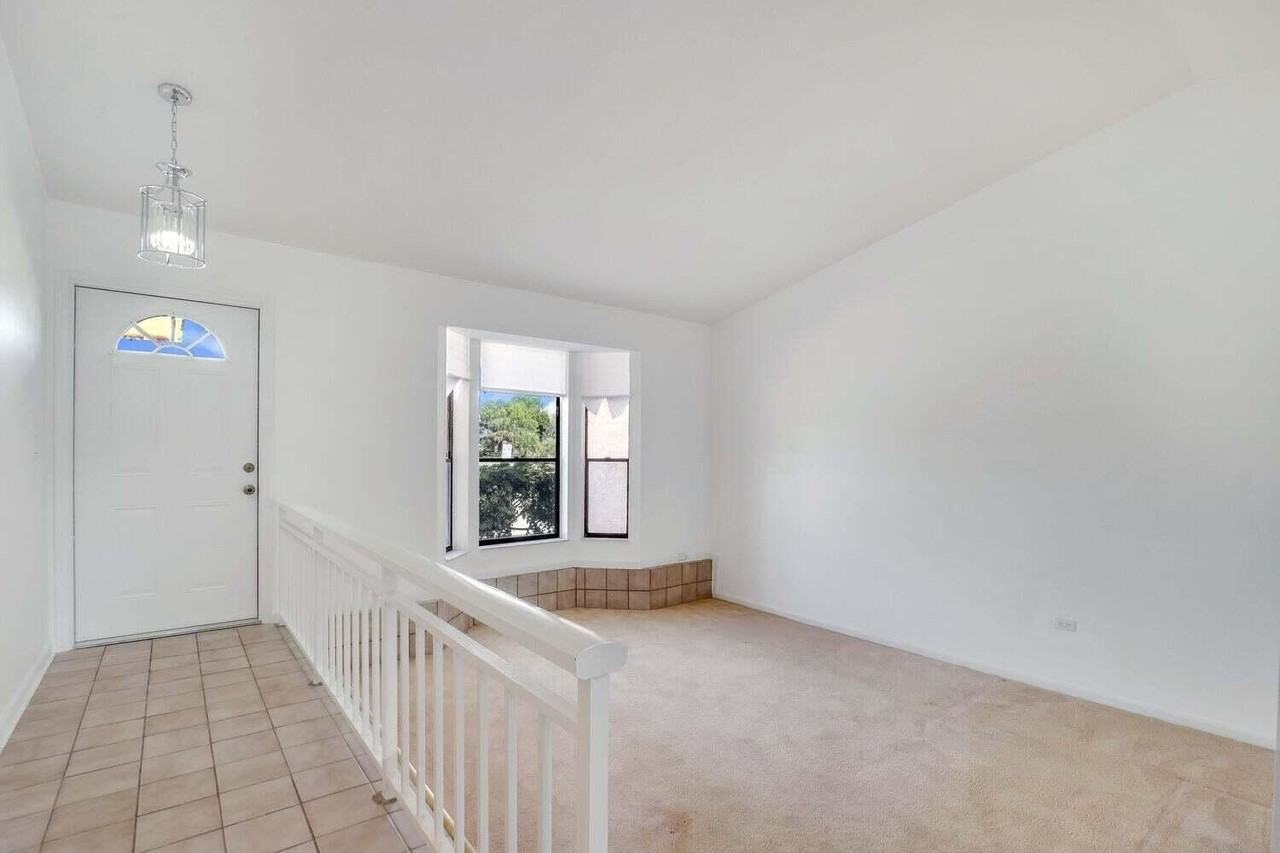 1334 N Mangonia Dr - Photo 4 of 11