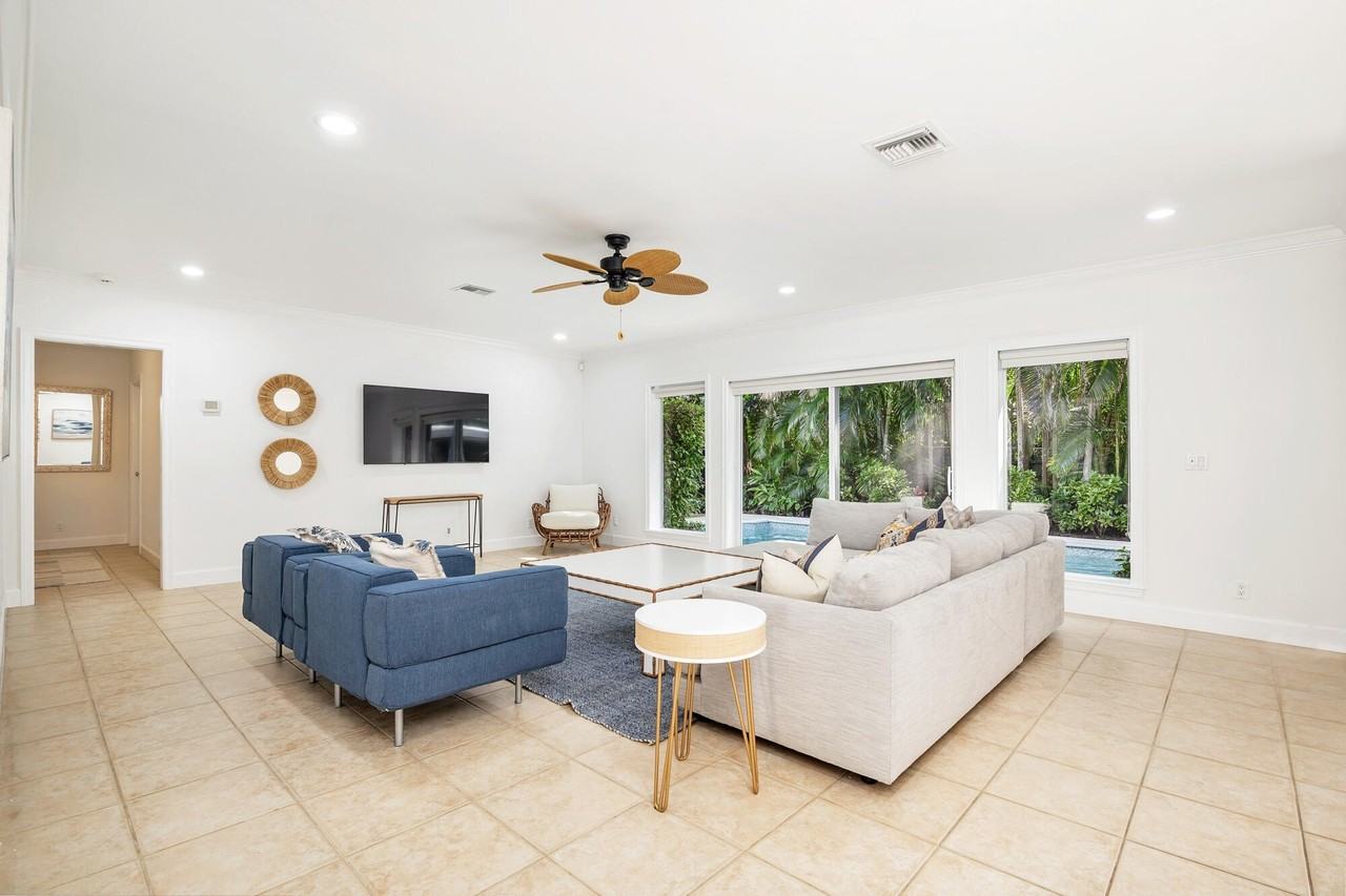 230 Osceola Way - Photo 4 of 24