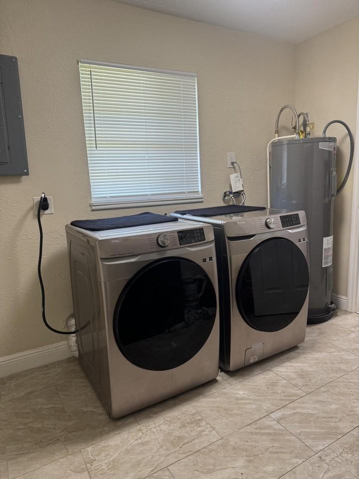 1604 Se Apache Ave - Photo 6 of 11