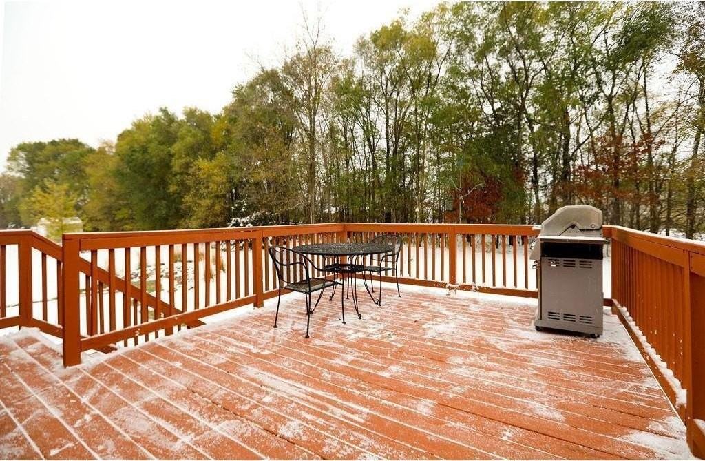 11186 Woods Edge Ave - Photo 3 of 22