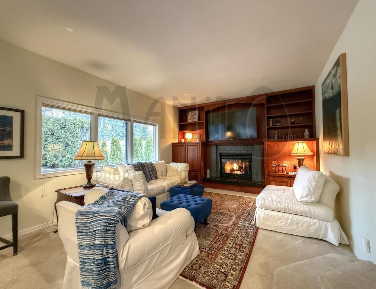 1819 E South Ridge Dr - Photo 4 of 34