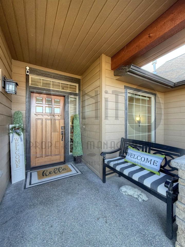 1008 N River Ridge Blvd - Photo 2 of 34