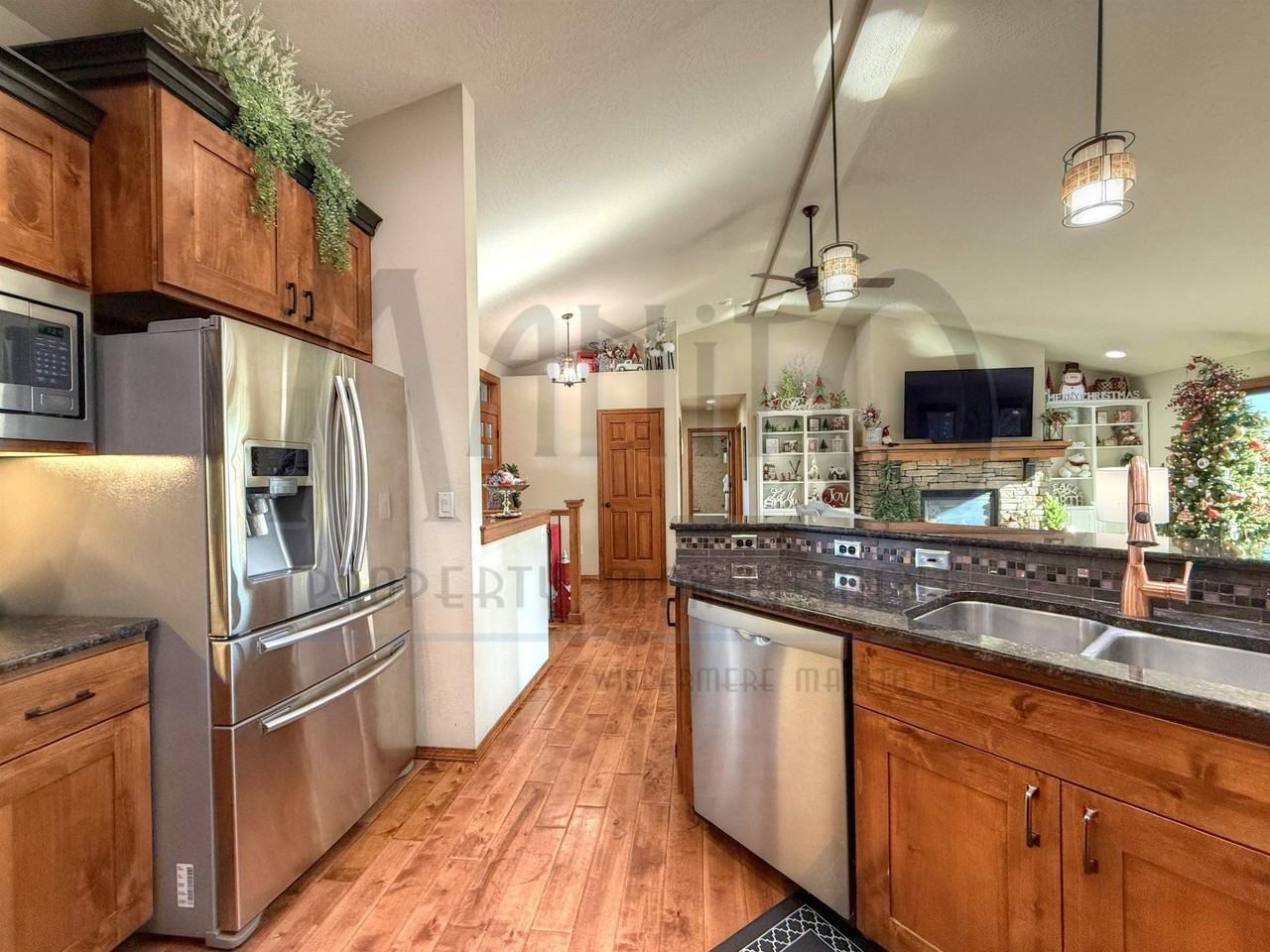 1008 N River Ridge Blvd - Photo 5 of 34