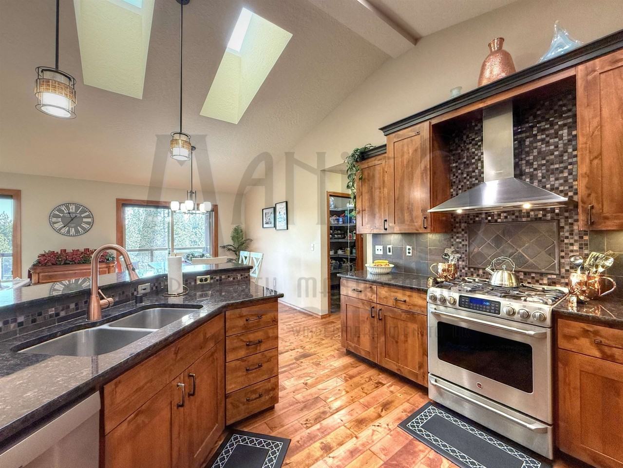 1008 N River Ridge Blvd - Photo 7 of 34