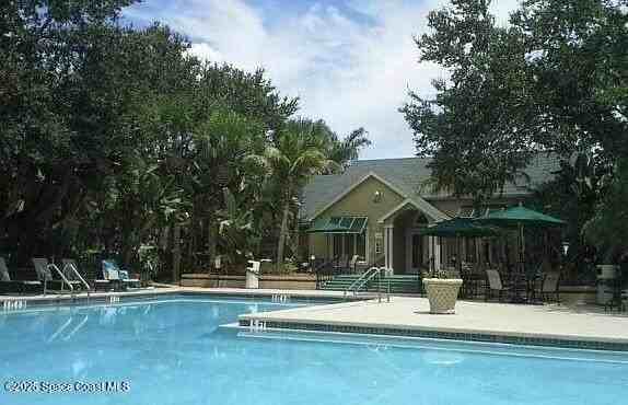 7667 N Wickham Rd Apt 724 #724 - Photo 4 of 15