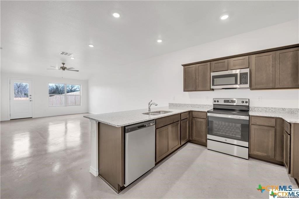 1210 Lehmann Apt B #B - Photo 2 of 11