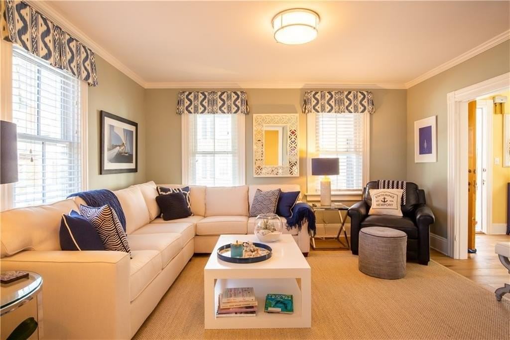 21 Lee Ave - Photo 6 of 42