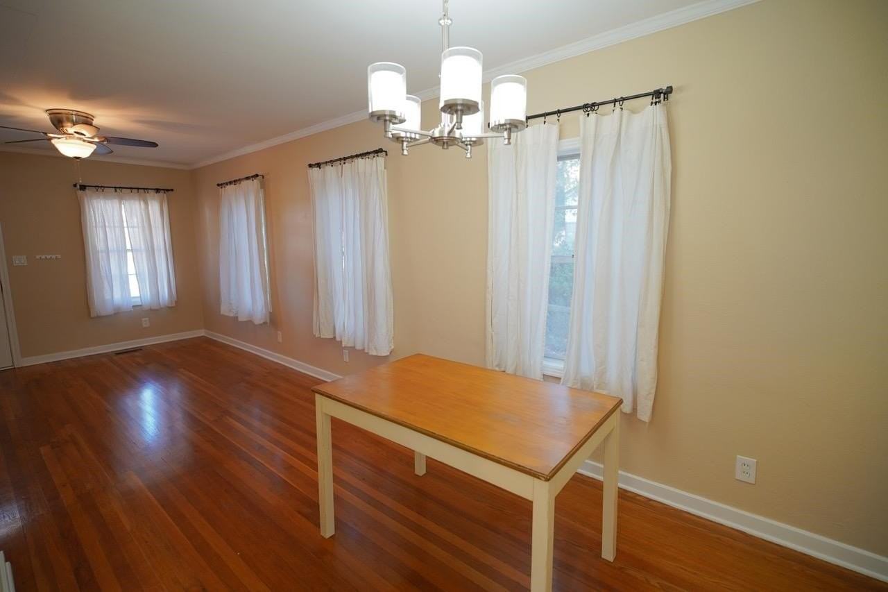 525 Truett Dr - Photo 4 of 24