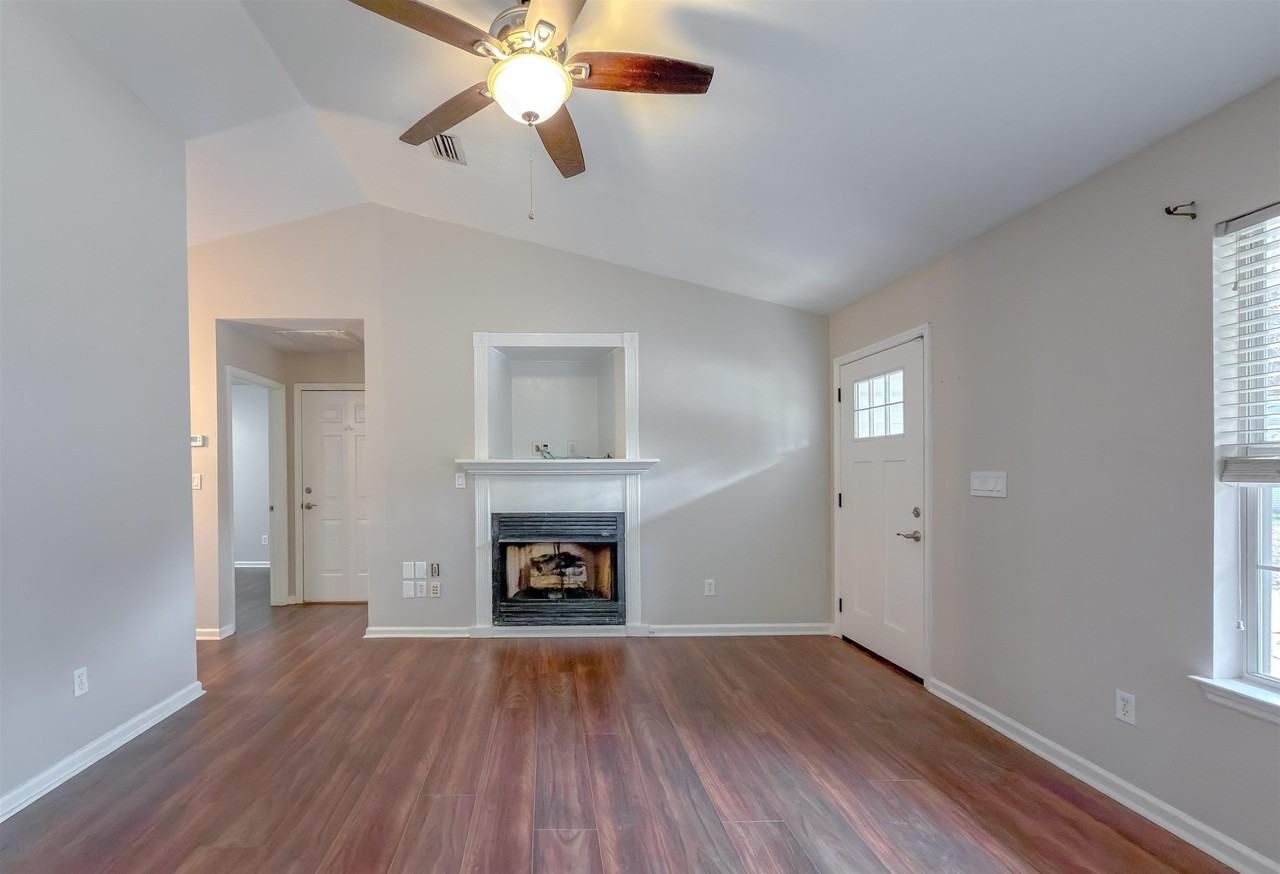 3122 Pleasant Ct - Photo 5 of 29