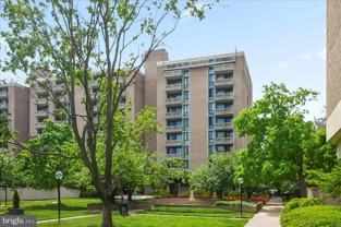 240 M St Sw #E612 - Photo 1 of 1
