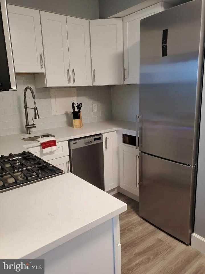 240 M St Sw #E612 - Photo 5 of 17