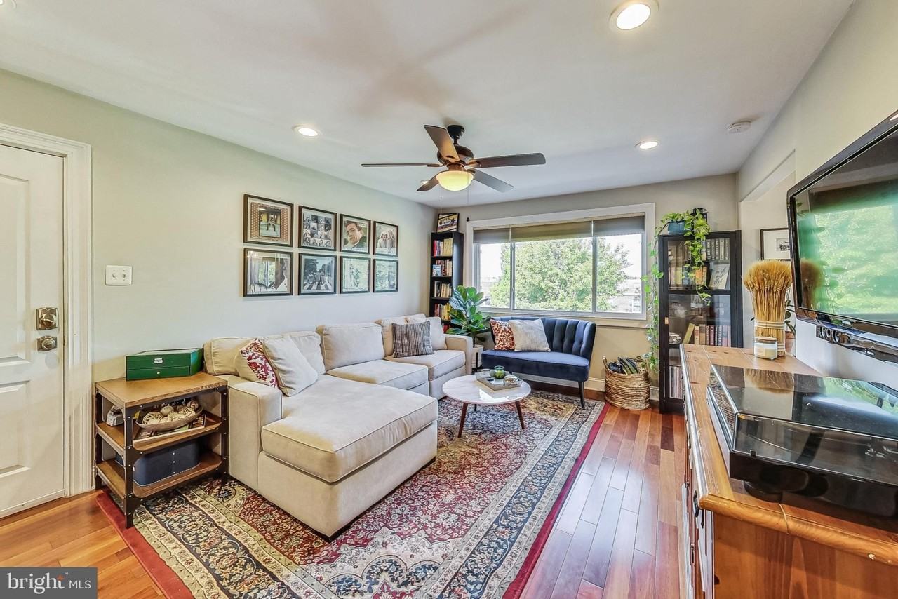 2004 3rd St Ne Apt 204 #204