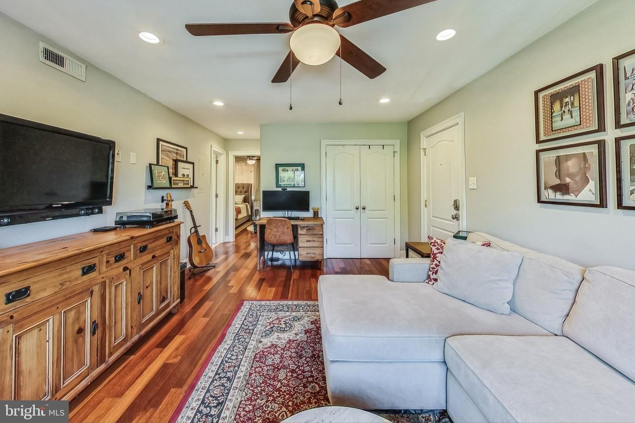 2004 3rd St Ne Apt 204 #204 - Photo 2 of 18