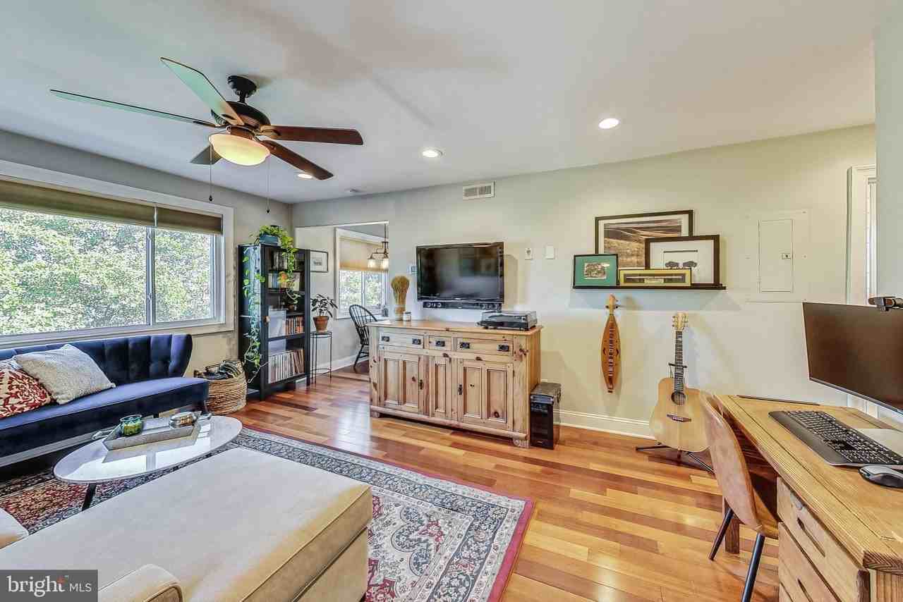 2004 3rd St Ne Apt 204 #204 - Photo 3 of 18