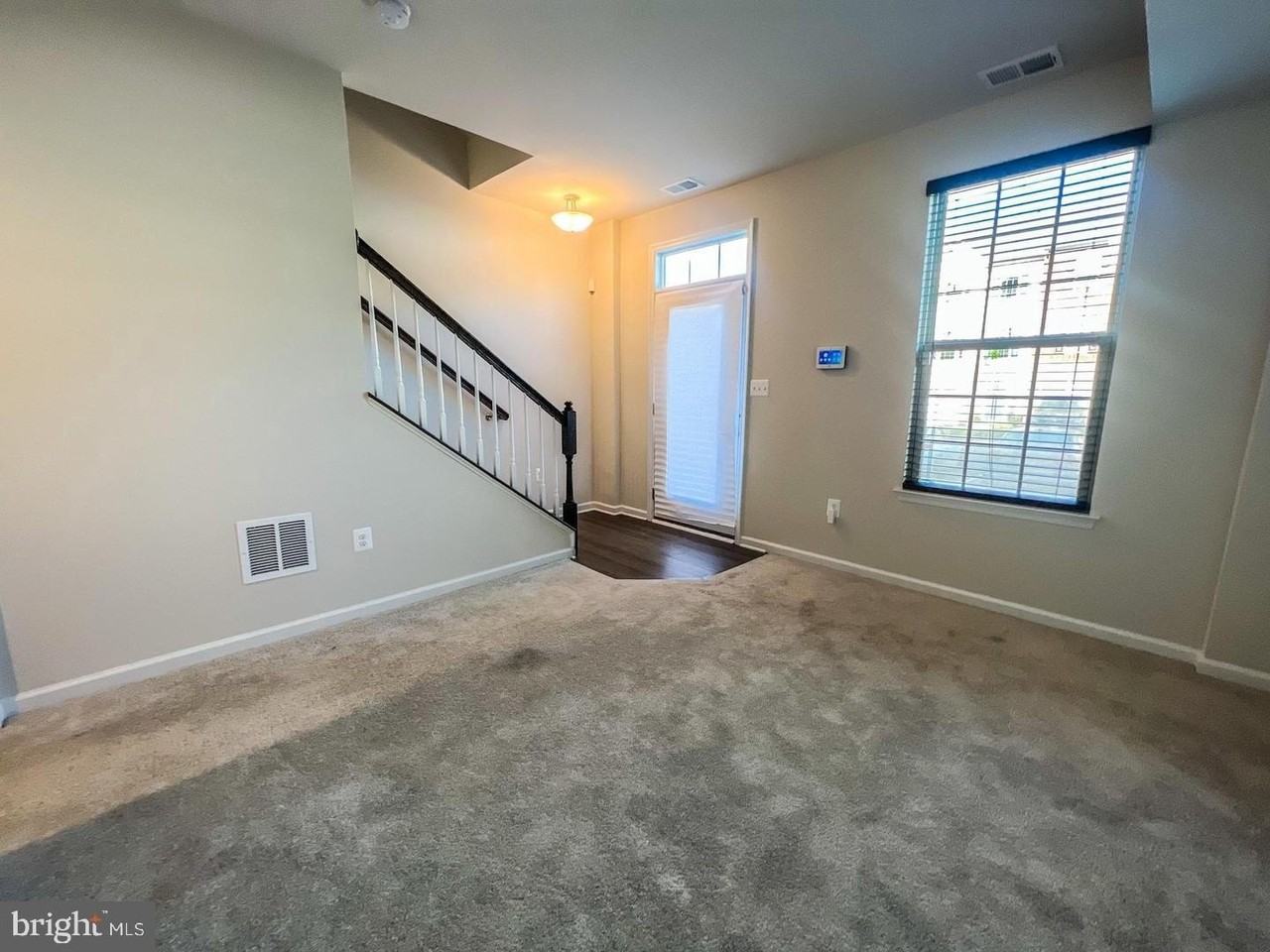 3725 Valley Ford Way - Photo 2 of 33