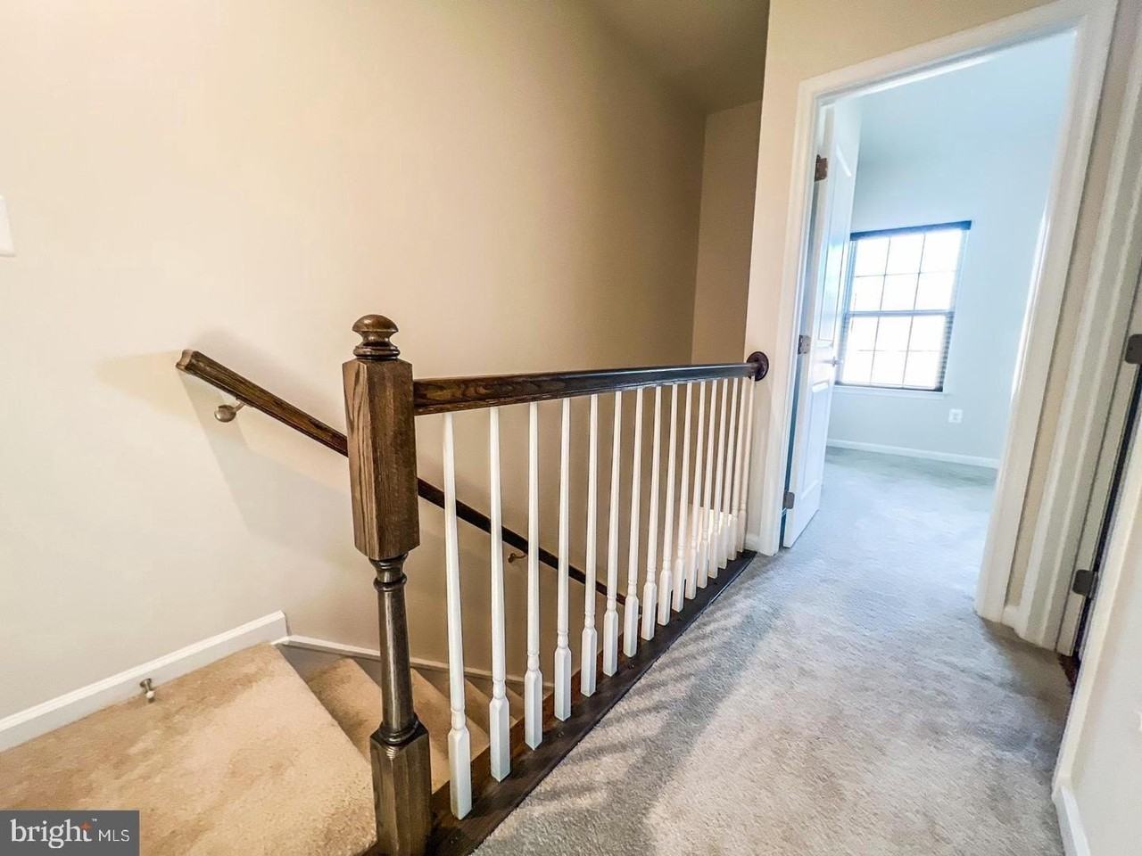 3725 Valley Ford Way - Photo 6 of 33