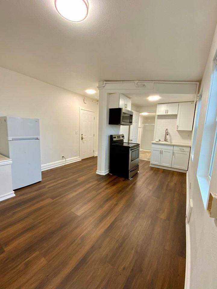 2922 Hoyt Ave #204 - Photo 4 of 14