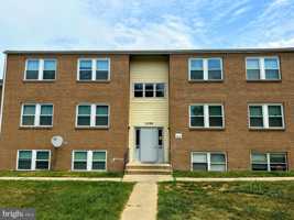 featured image of 1599 N East St Apt 14 #14