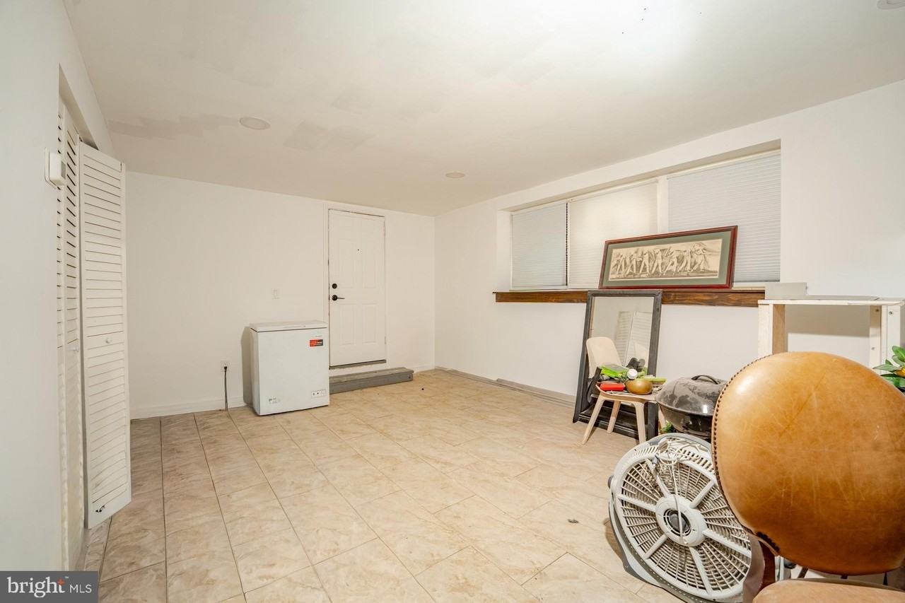 3809 Ventnor Ave Unit C #C