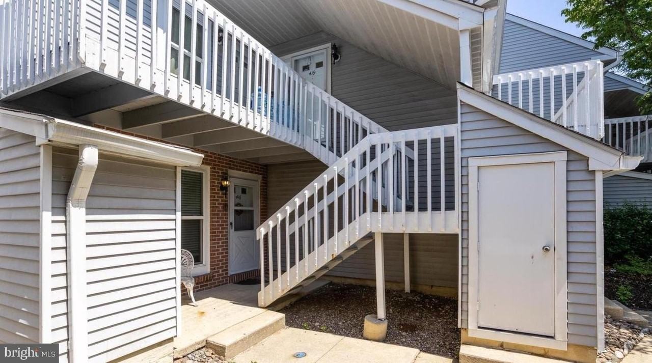 419 Park Place Dr - Photo 3 of 31