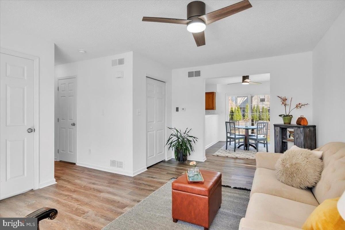 2524 Andria Ct - Photo 4 of 19