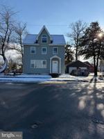 featured image of 111 E Barber Ave