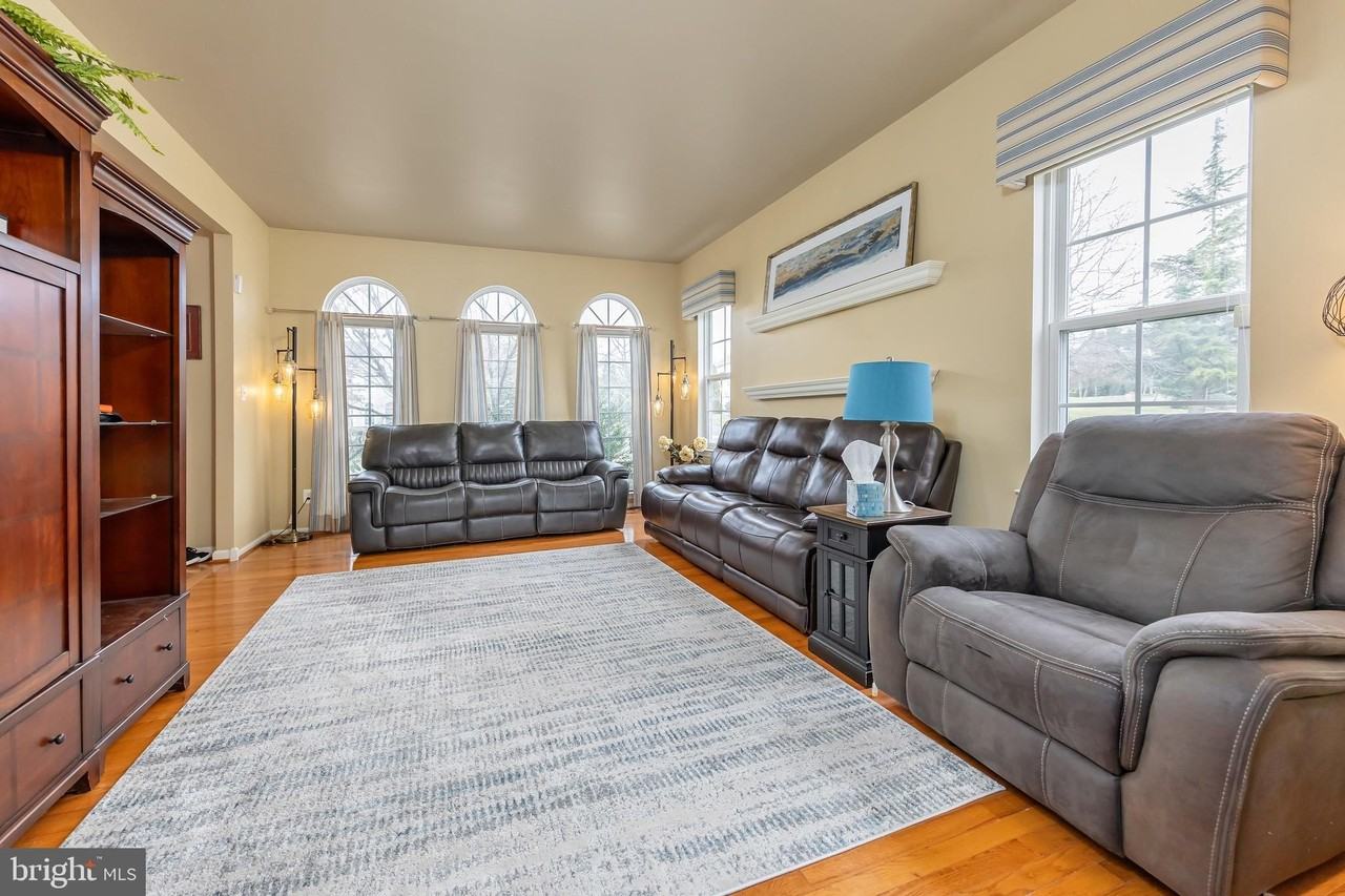 10 Morning Glory Cir - Photo 4 of 50