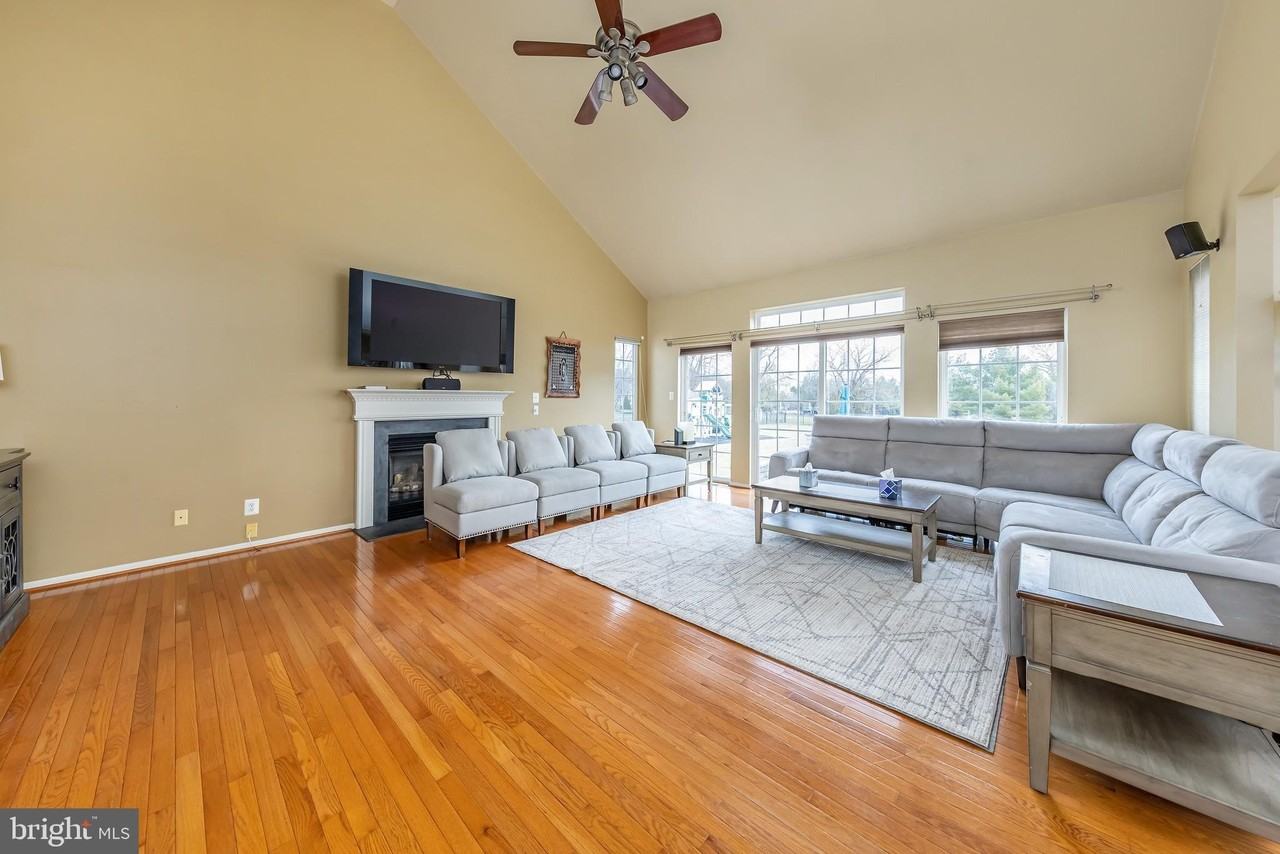 10 Morning Glory Cir - Photo 7 of 50