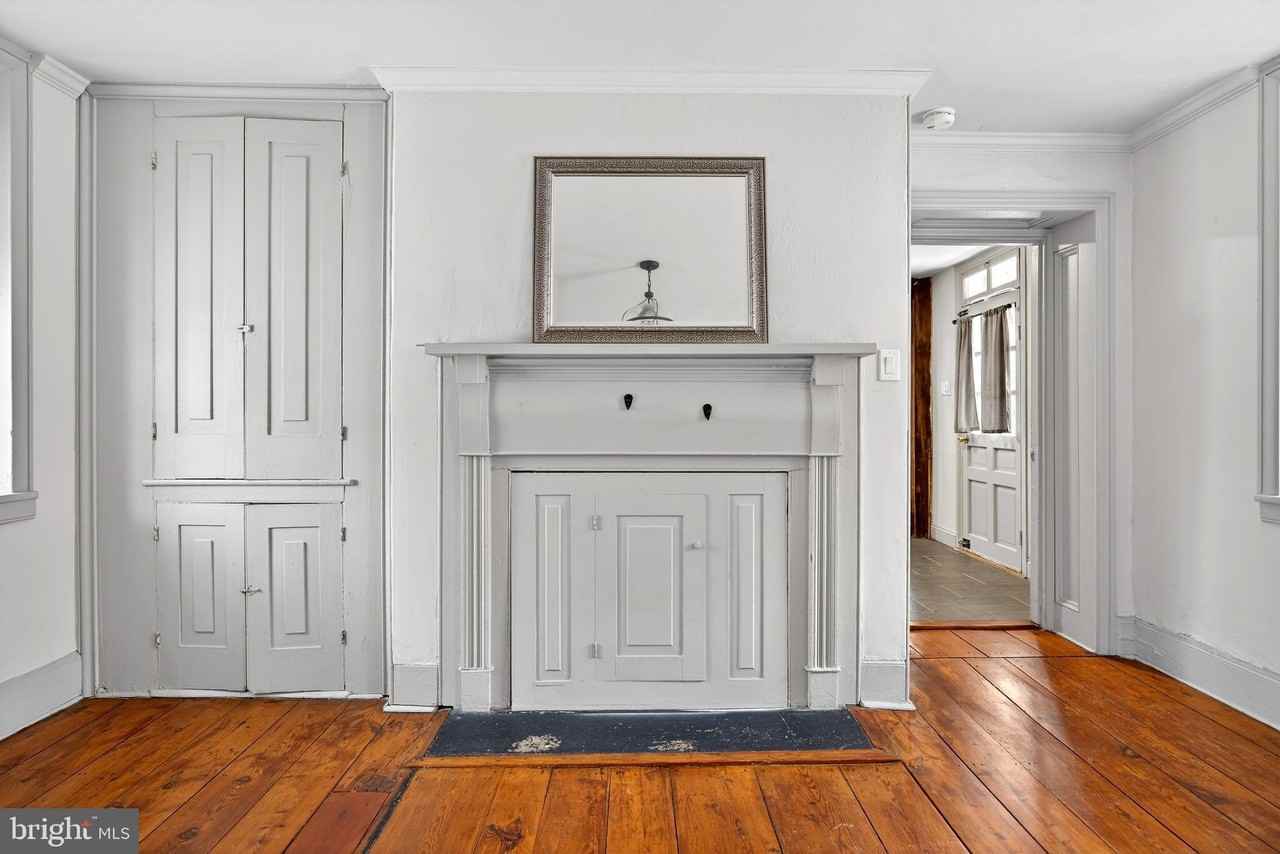 2389 Forest Grove Rd - Photo 4 of 20