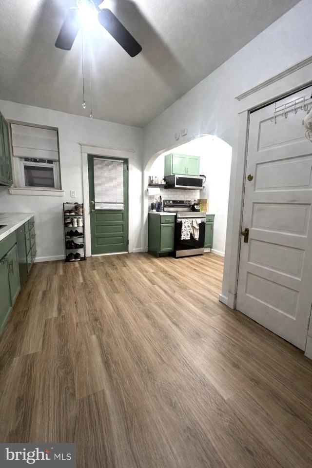 1005 Stanbridge St Unit 1 #1 - Photo 3 of 10