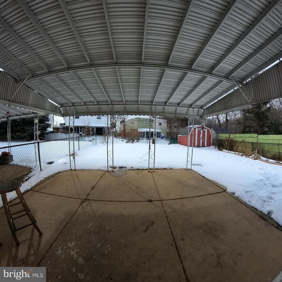 2620 Taunton St - Photo 5 of 21