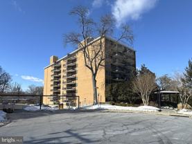 2030 N Adams St Apt 404 #404 - Photo 1 of 1