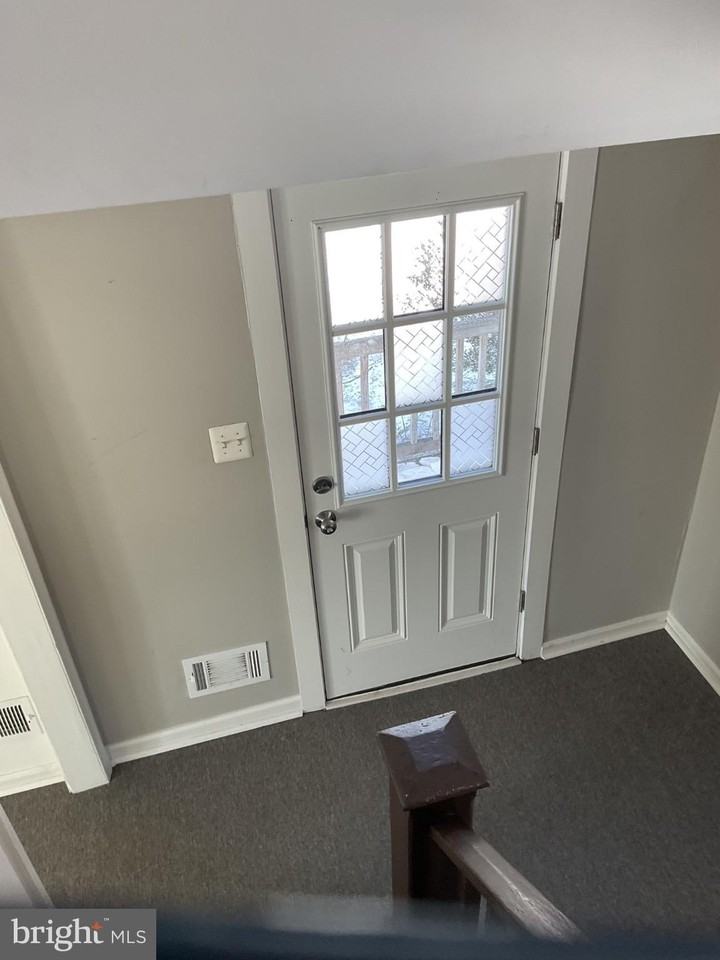 6774 LEEDS MANOR - Photo 2 of 17