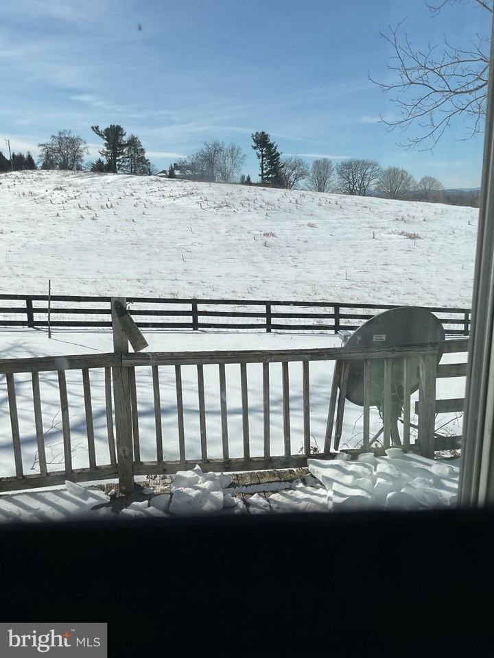 6774 LEEDS MANOR - Photo 4 of 17