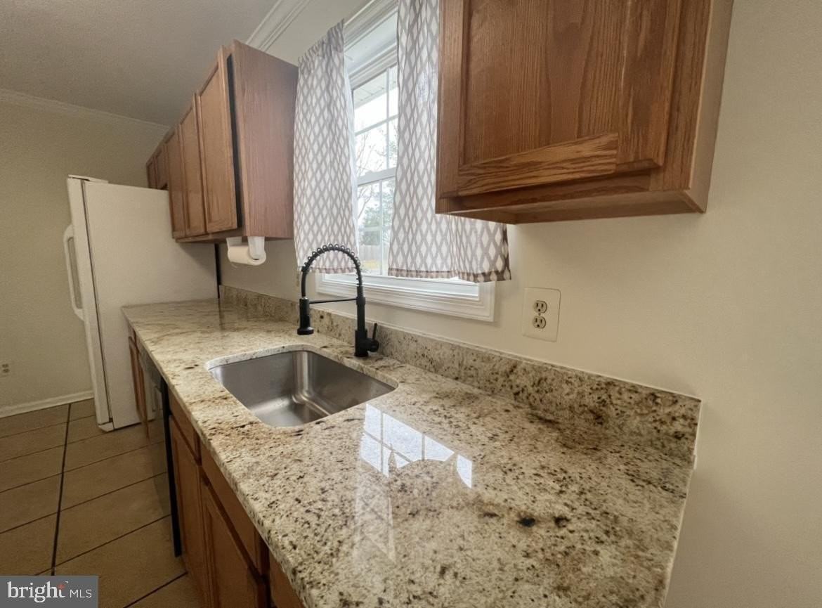 8467 Clover Ct - Photo 2 of 11