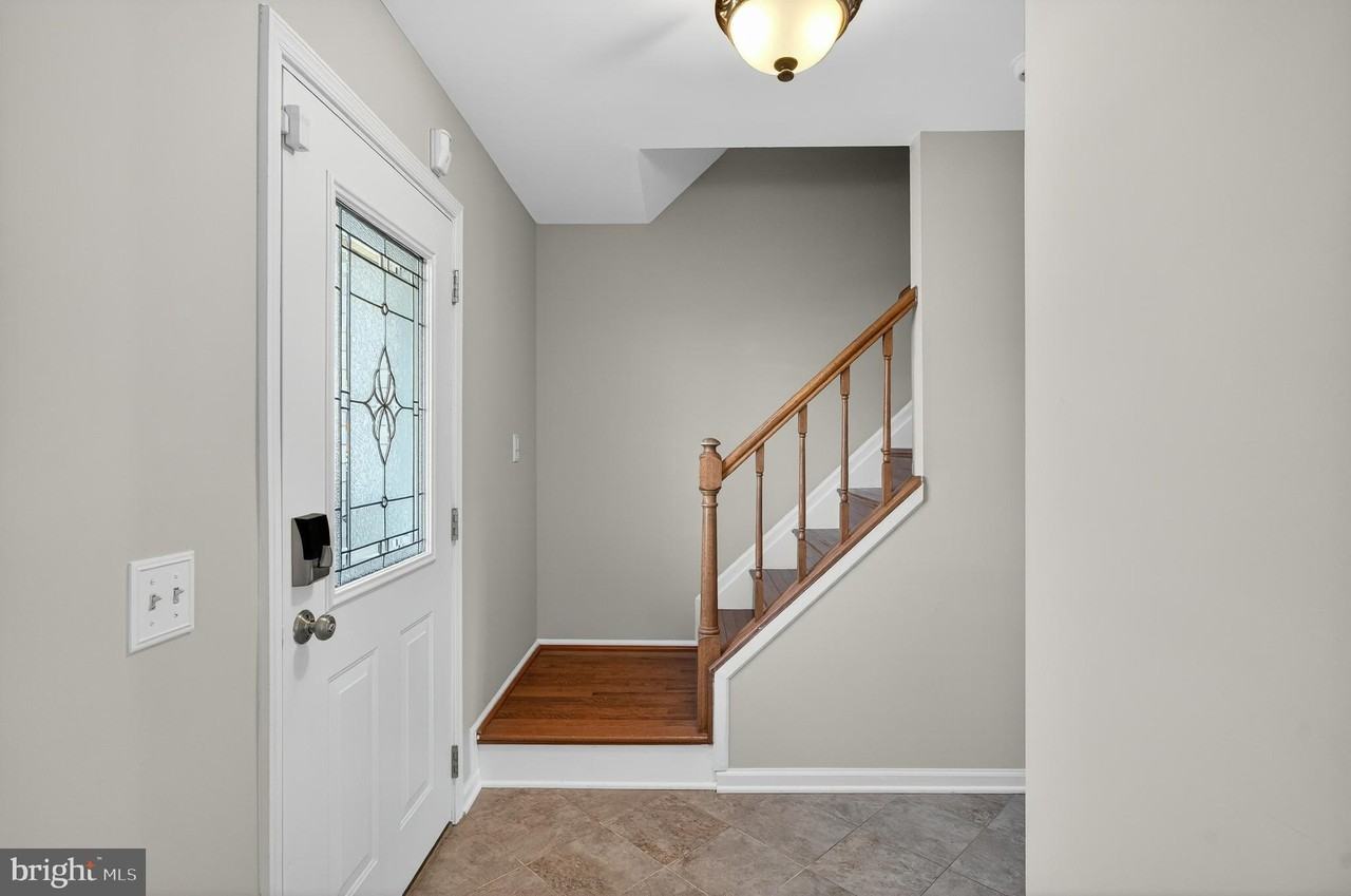 5808 Bunker Woods Ln - Photo 2 of 34