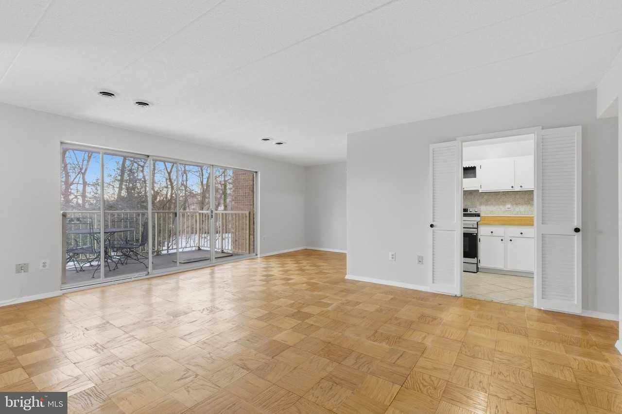 2614 Fort Farnsworth Rd Unit 254 #254 - Photo 3 of 31