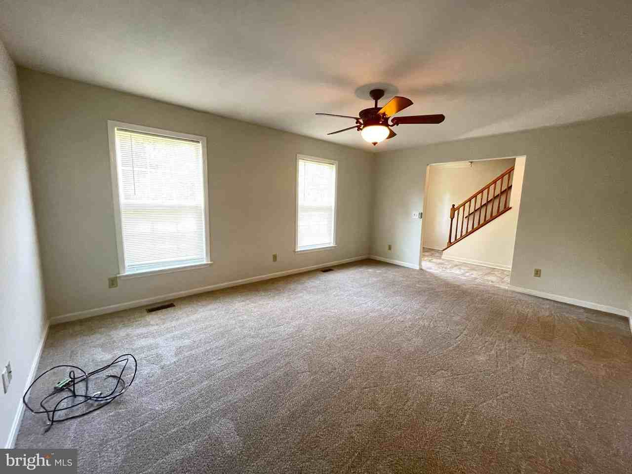 10197 Madison Dr - Photo 5 of 19