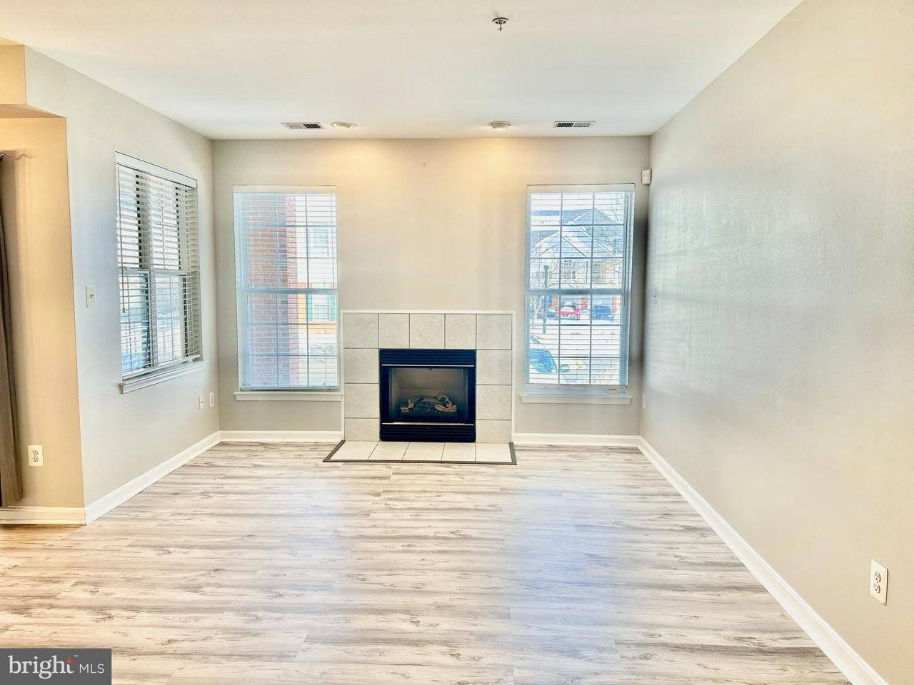 25340 Lake Mist Sq Unit 103 #103 - Photo 3 of 21