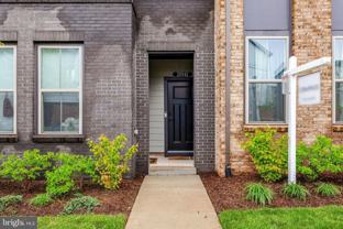 20941 Bluebird Sq - Photo 1 of 1