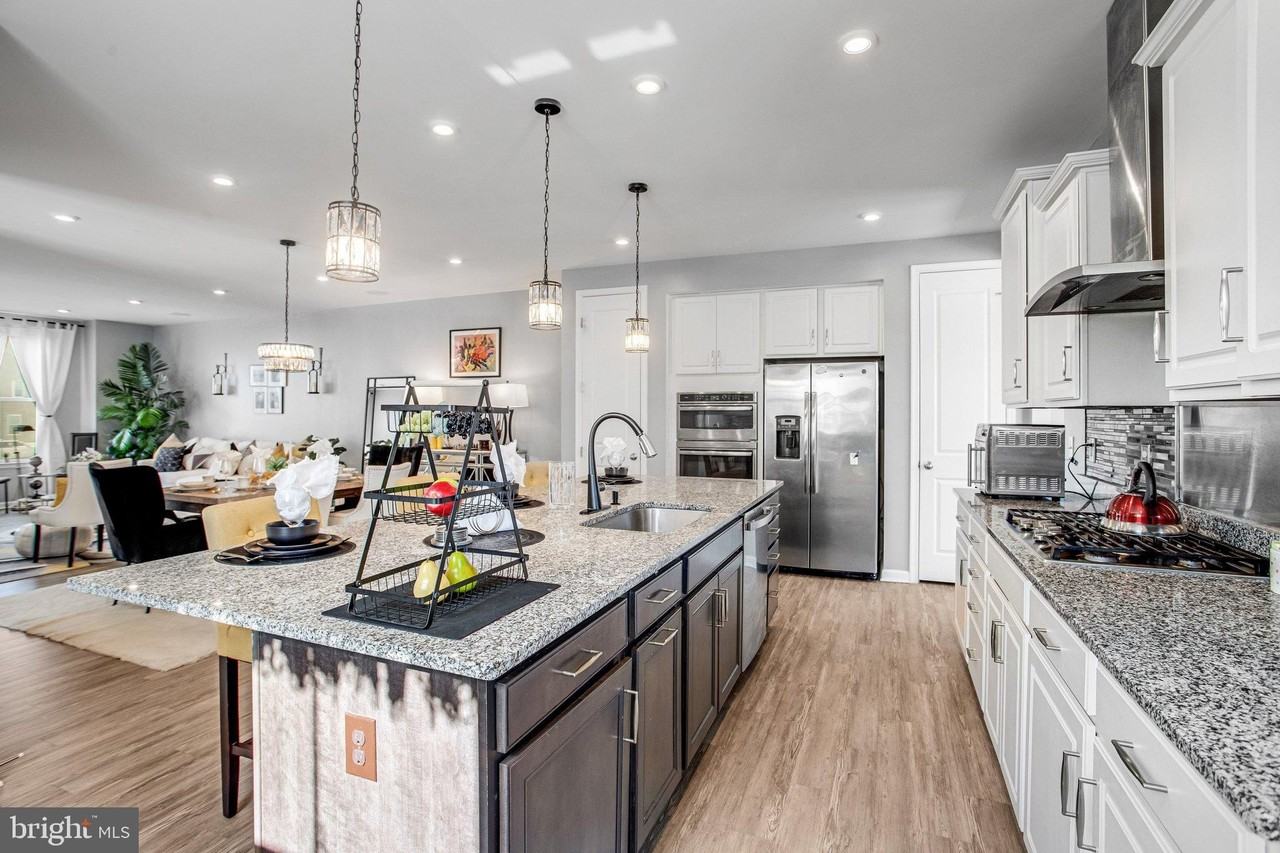 12950 Blue Sky Pl - Photo 7 of 49