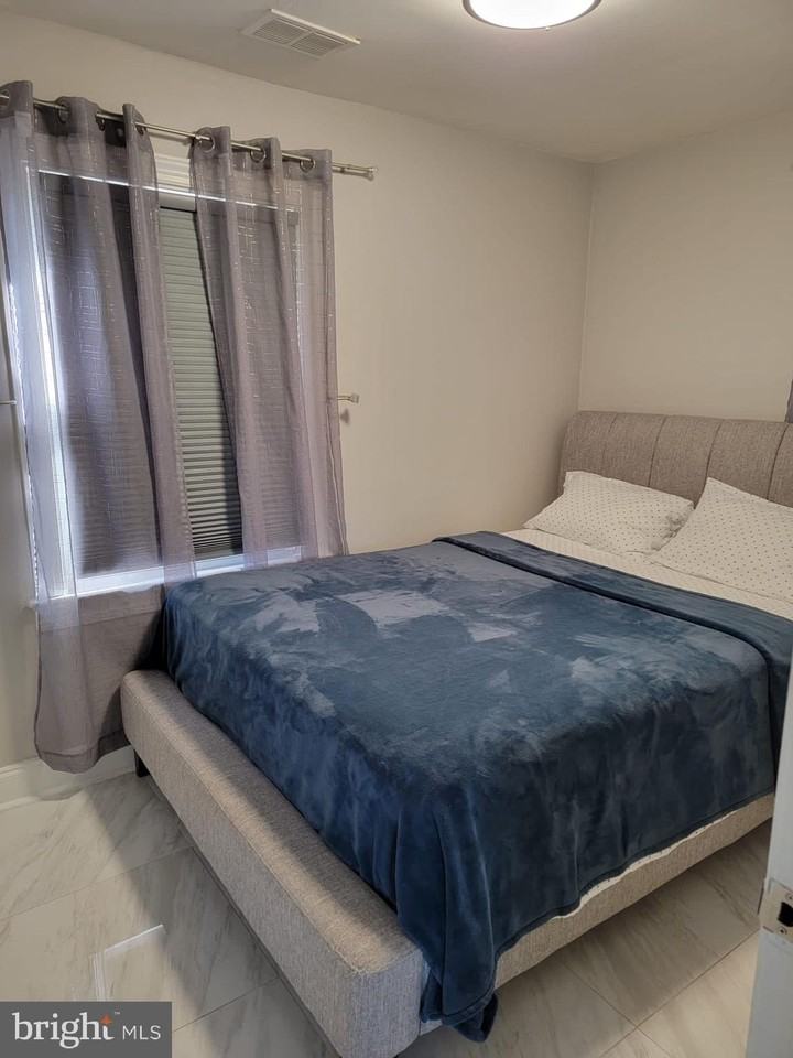 4227 Prince William Pkwy - Photo 6 of 14