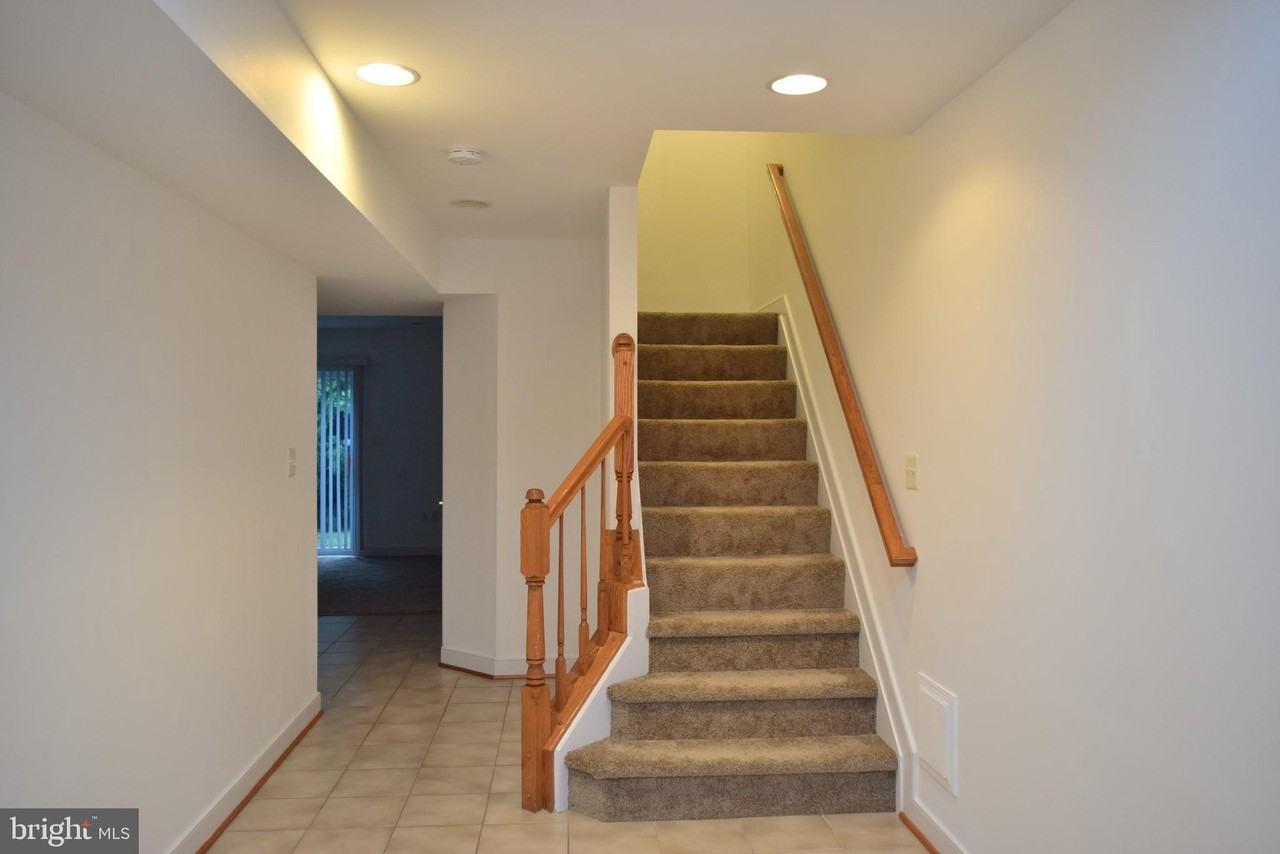 15435 Binder Ct - Photo 6 of 30