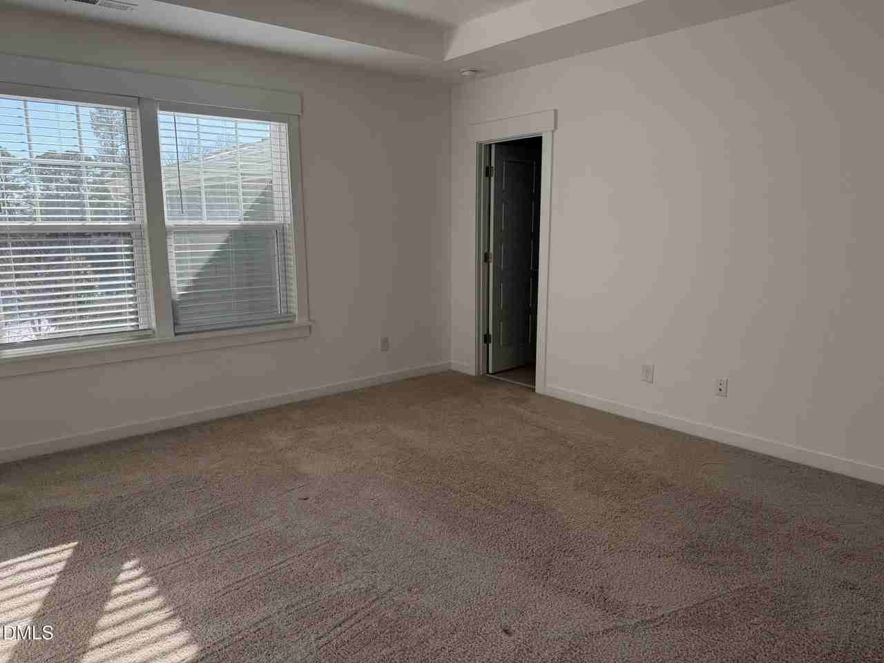 470 Triumph Ln - Photo 6 of 17