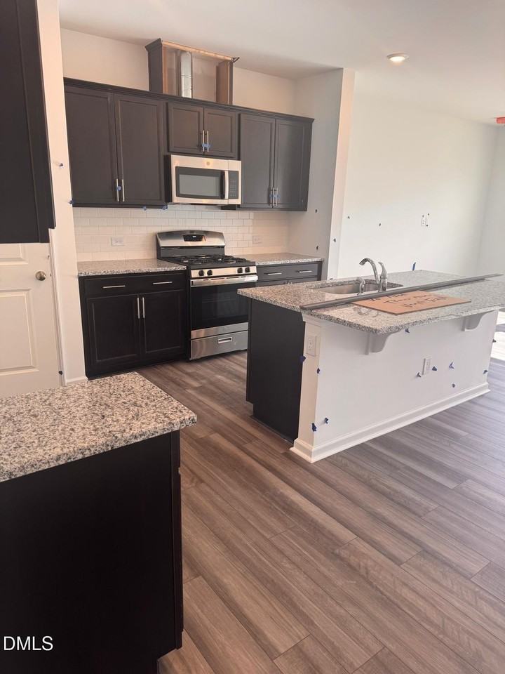 2210 Titanium Rock Rd - Photo 6 of 23