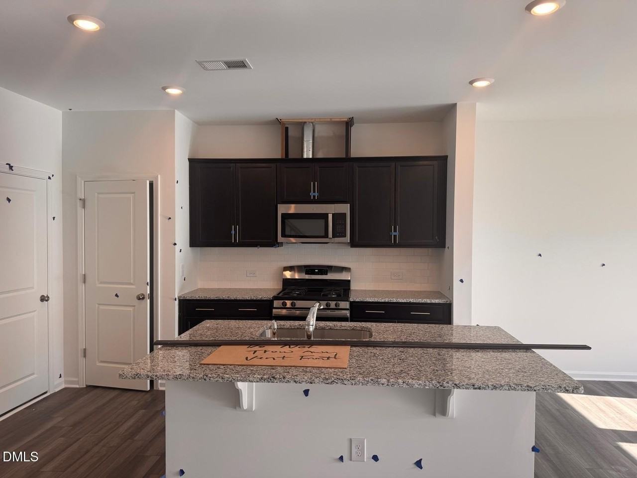 2210 Titanium Rock Rd - Photo 7 of 23