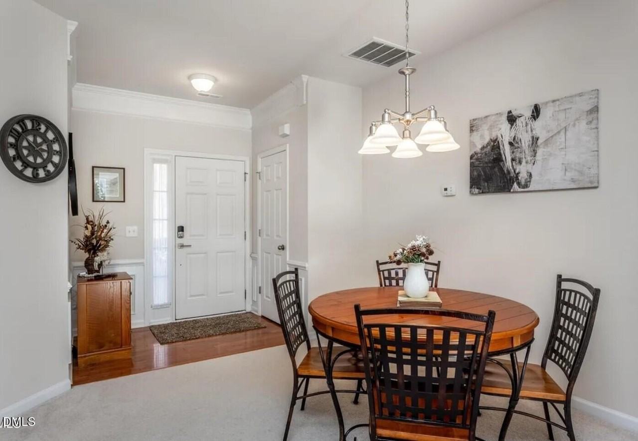 7031 Racine Way - Photo 4 of 24