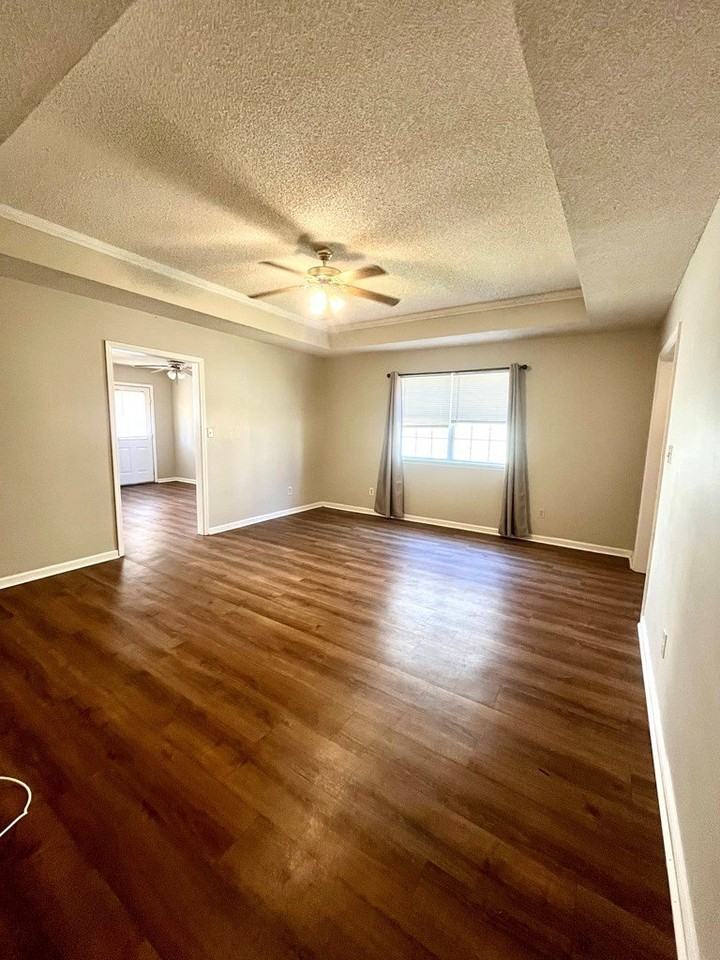 2907 Callaway Cir - Photo 4 of 11